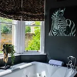 St Hildas Boutique 5*