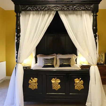 St Hildas Complex Hotel
