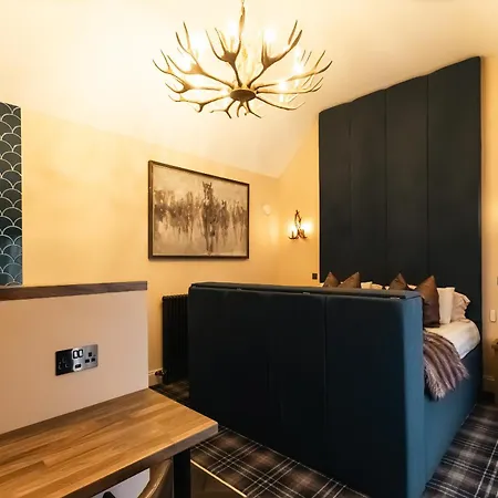 St Hildas Complex 5*