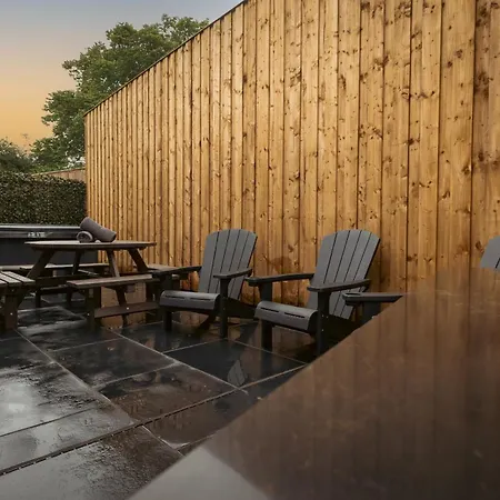 St Hildas Complex מלון Hinderwell