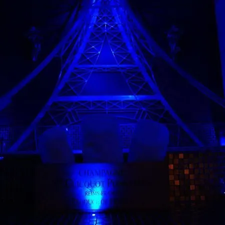 מלון St Hildas Complex